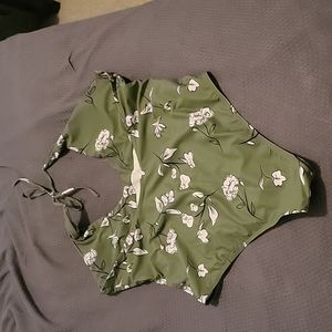 New 2XL Women's One Piece Olive Green with White Flowers bathing suit.